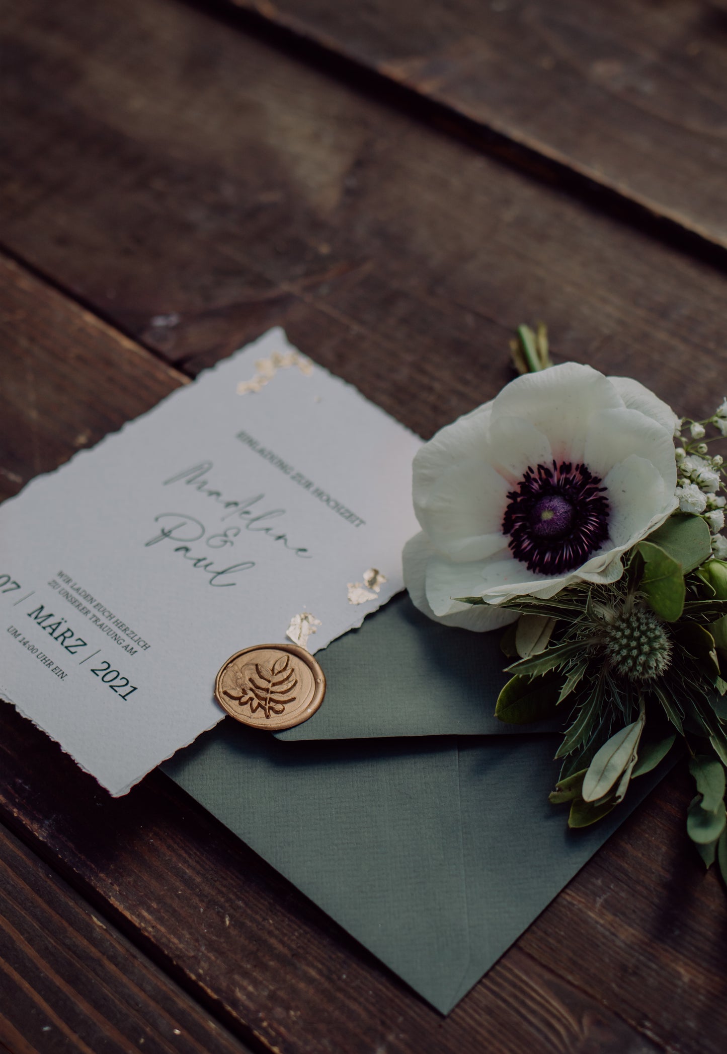 Einladungskarte mit Blattgold 'Bari'