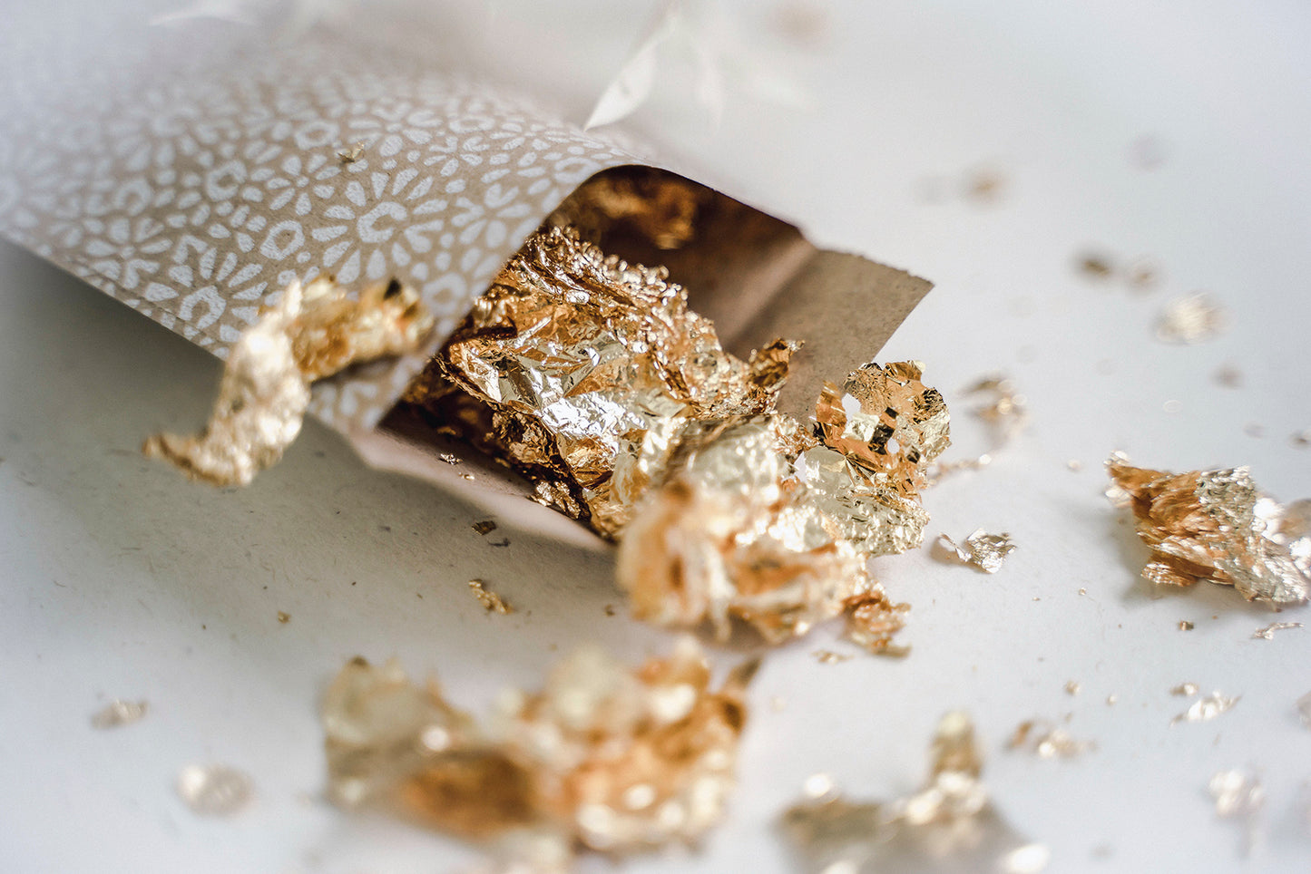 Blattgold zum verzieren eurer Papeterie / Material