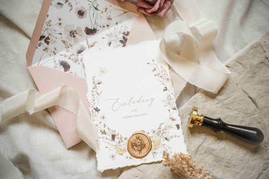 Einladungskarte mit Blattgold 'Blooming Cottage'